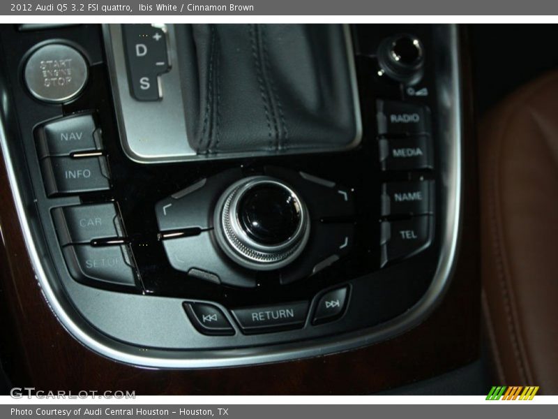 Ibis White / Cinnamon Brown 2012 Audi Q5 3.2 FSI quattro
