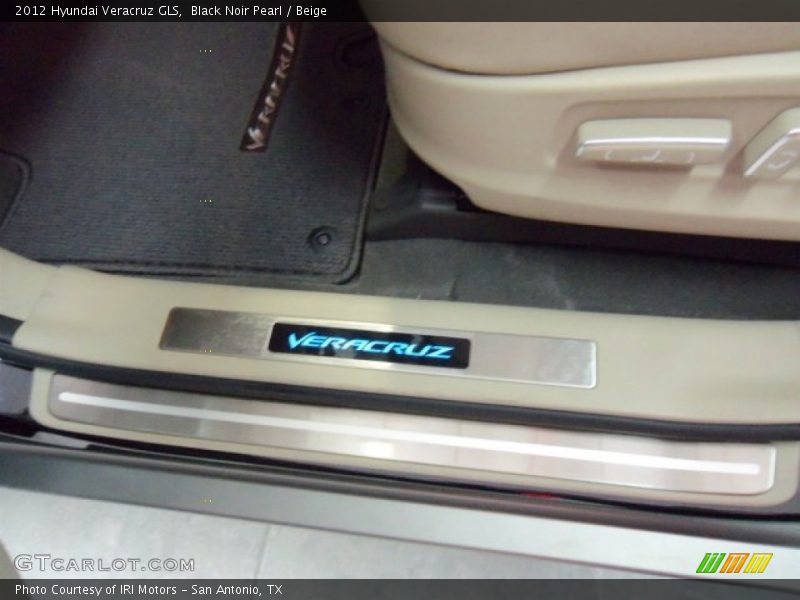 Black Noir Pearl / Beige 2012 Hyundai Veracruz GLS
