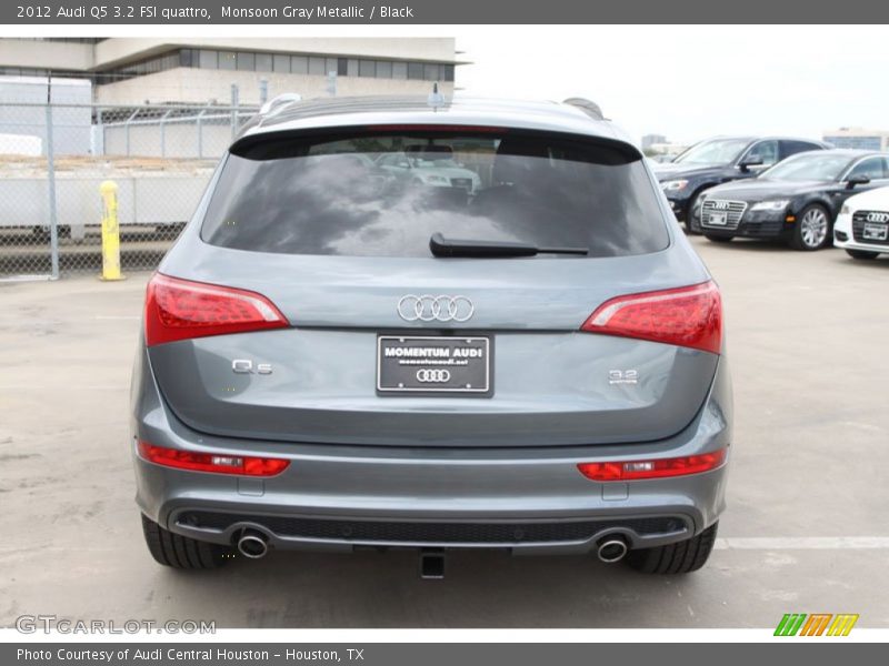 Monsoon Gray Metallic / Black 2012 Audi Q5 3.2 FSI quattro