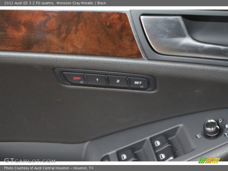 Monsoon Gray Metallic / Black 2012 Audi Q5 3.2 FSI quattro