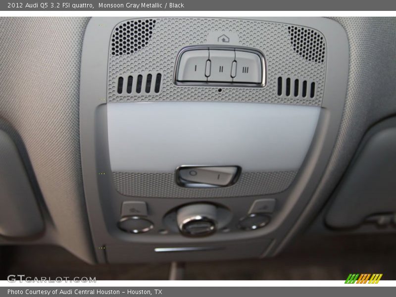 Monsoon Gray Metallic / Black 2012 Audi Q5 3.2 FSI quattro
