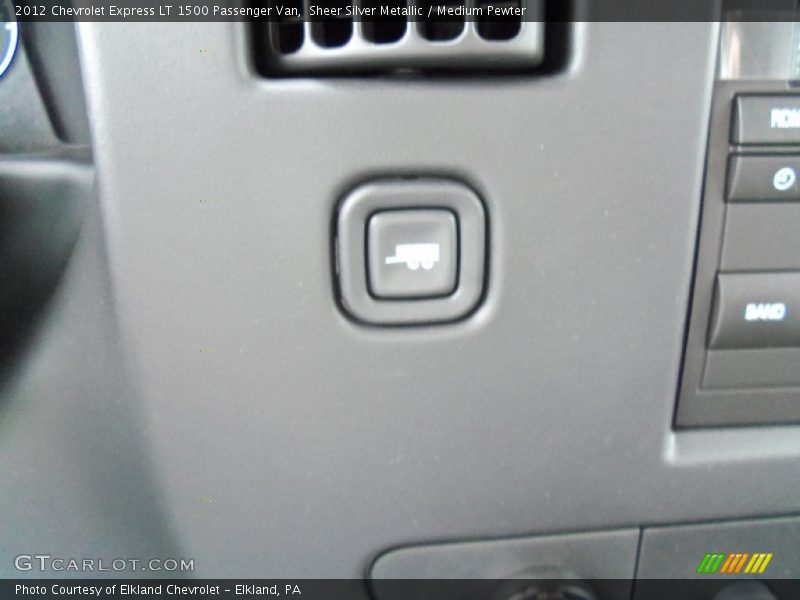 Sheer Silver Metallic / Medium Pewter 2012 Chevrolet Express LT 1500 Passenger Van