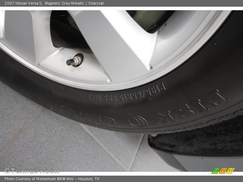 Magnetic Grey Metallic / Charcoal 2007 Nissan Versa S