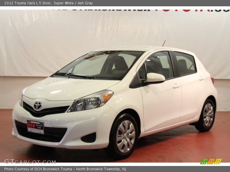 Super White / Ash Gray 2012 Toyota Yaris L 5 Door