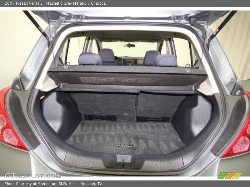 Magnetic Grey Metallic / Charcoal 2007 Nissan Versa S