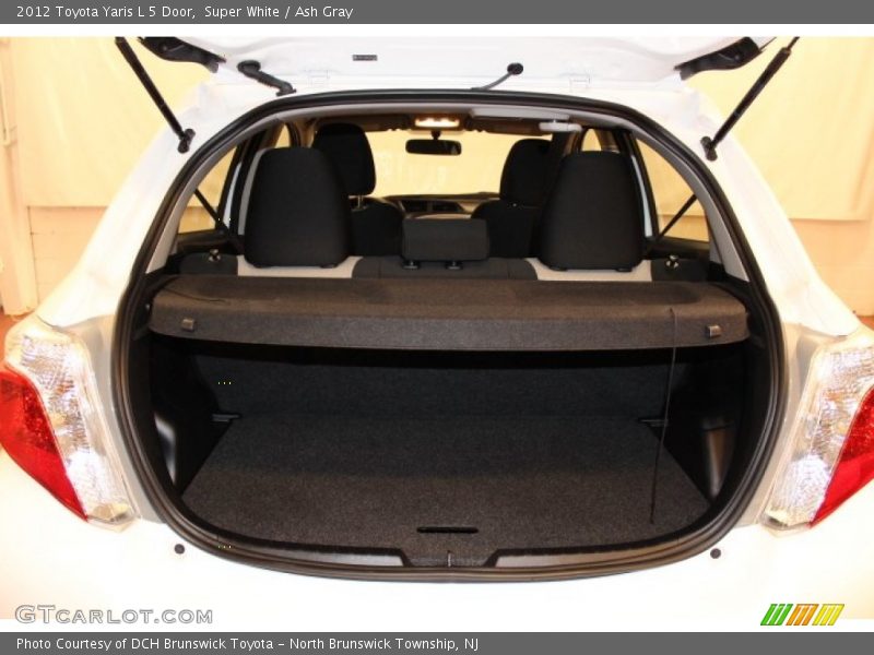 Super White / Ash Gray 2012 Toyota Yaris L 5 Door