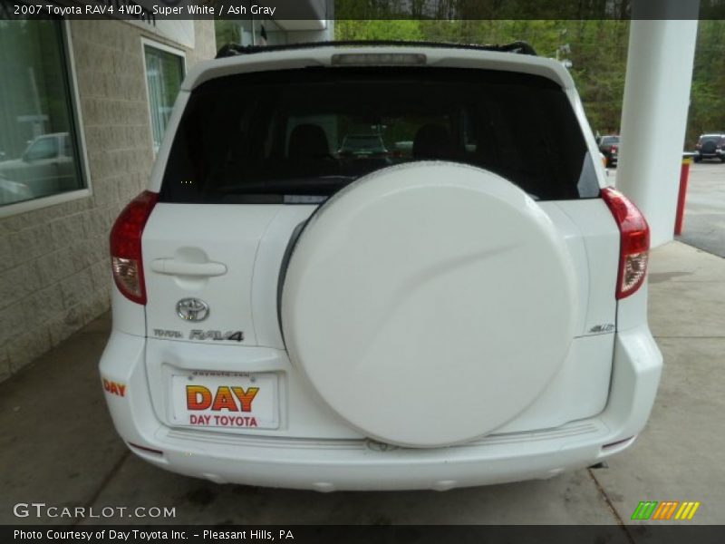 Super White / Ash Gray 2007 Toyota RAV4 4WD