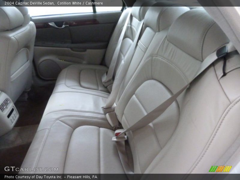 Cotillion White / Cashmere 2004 Cadillac DeVille Sedan