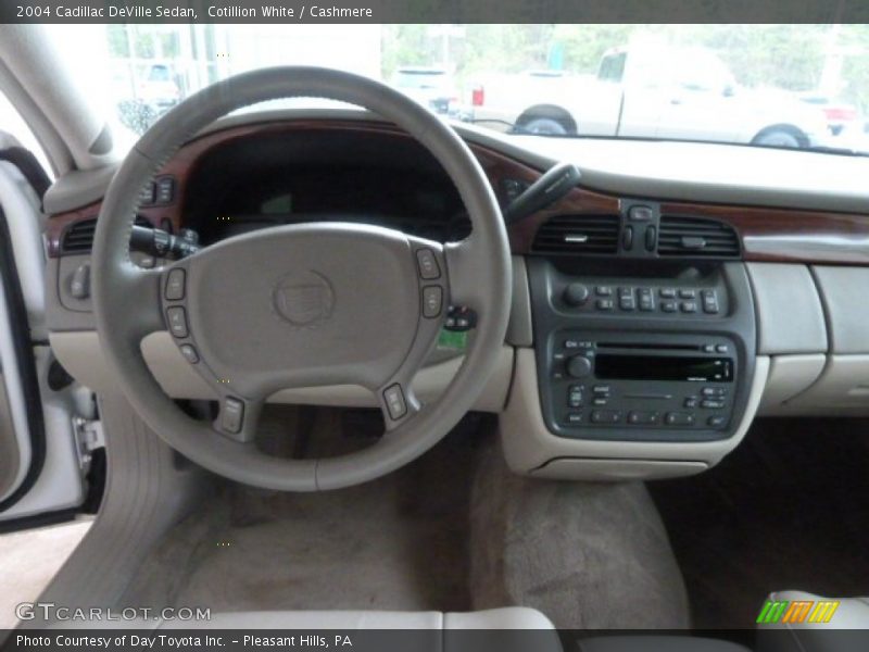 Cotillion White / Cashmere 2004 Cadillac DeVille Sedan