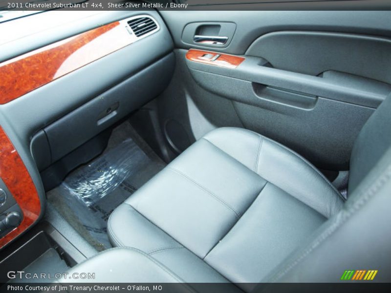 Sheer Silver Metallic / Ebony 2011 Chevrolet Suburban LT 4x4