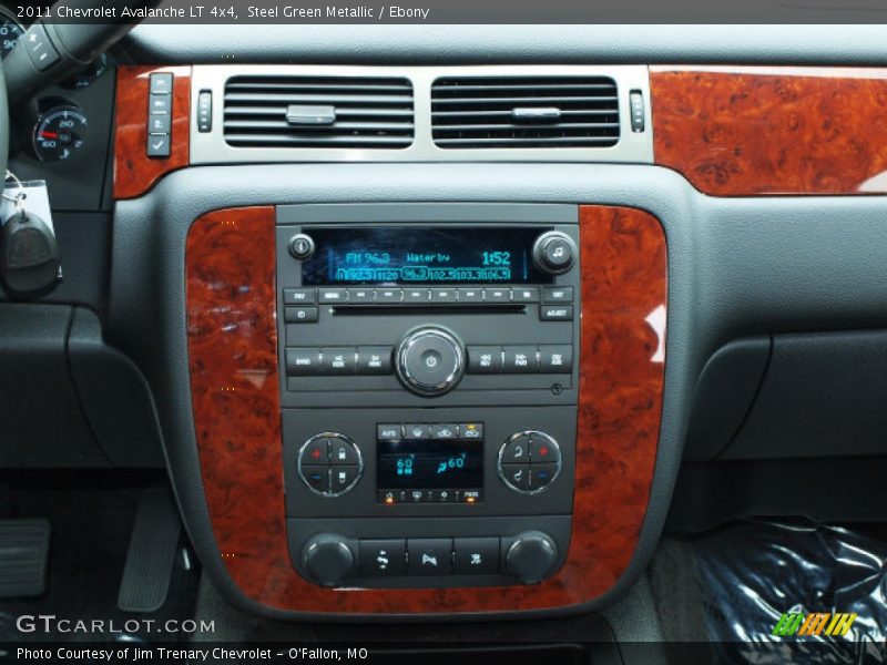 Steel Green Metallic / Ebony 2011 Chevrolet Avalanche LT 4x4