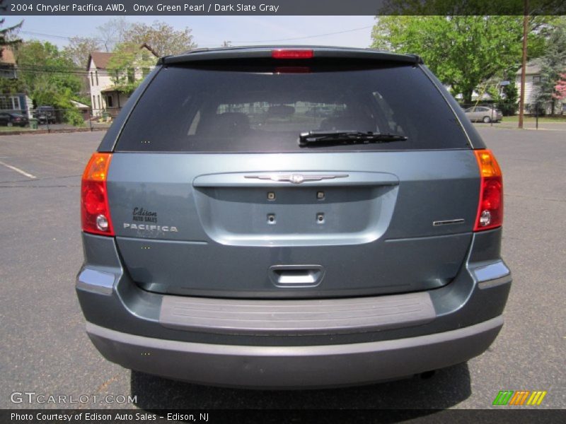 Onyx Green Pearl / Dark Slate Gray 2004 Chrysler Pacifica AWD
