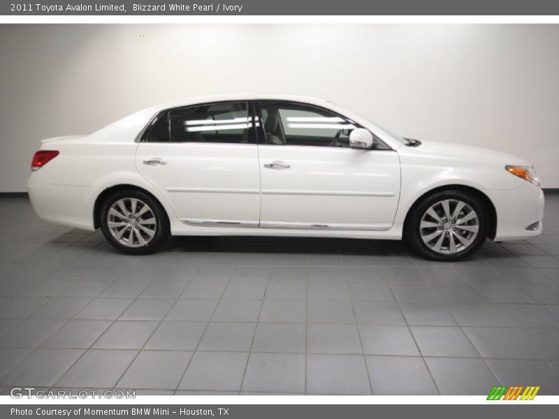 Blizzard White Pearl / Ivory 2011 Toyota Avalon Limited