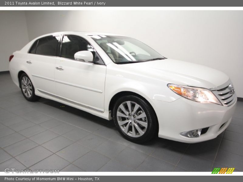 Blizzard White Pearl / Ivory 2011 Toyota Avalon Limited