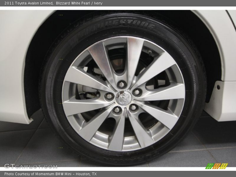 Blizzard White Pearl / Ivory 2011 Toyota Avalon Limited