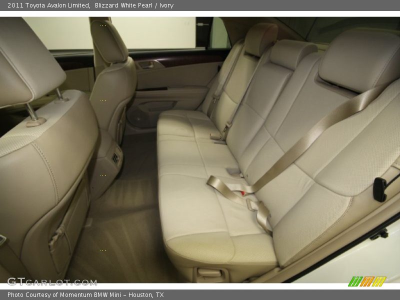 Blizzard White Pearl / Ivory 2011 Toyota Avalon Limited
