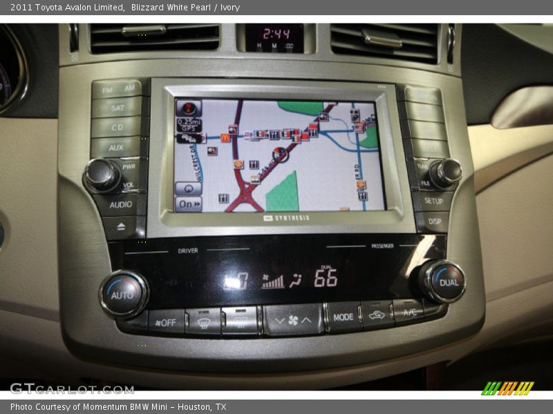 Blizzard White Pearl / Ivory 2011 Toyota Avalon Limited