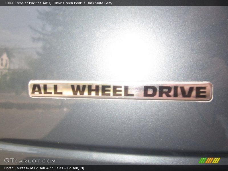 Onyx Green Pearl / Dark Slate Gray 2004 Chrysler Pacifica AWD