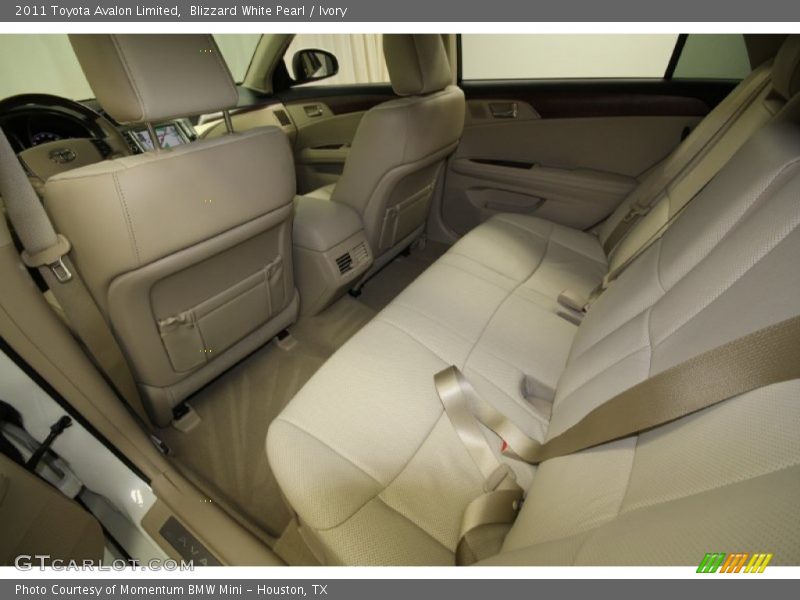 Blizzard White Pearl / Ivory 2011 Toyota Avalon Limited