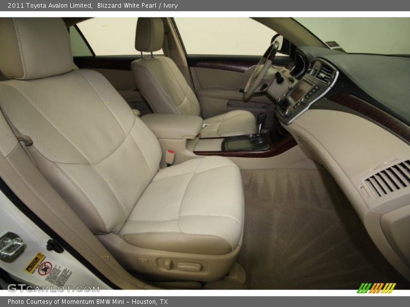 Blizzard White Pearl / Ivory 2011 Toyota Avalon Limited