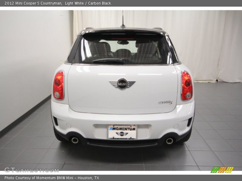 Light White / Carbon Black 2012 Mini Cooper S Countryman