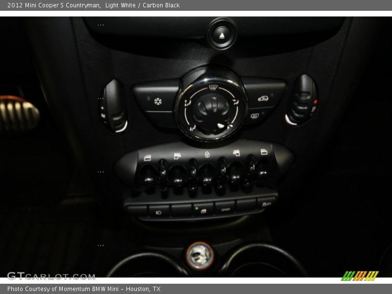 Light White / Carbon Black 2012 Mini Cooper S Countryman
