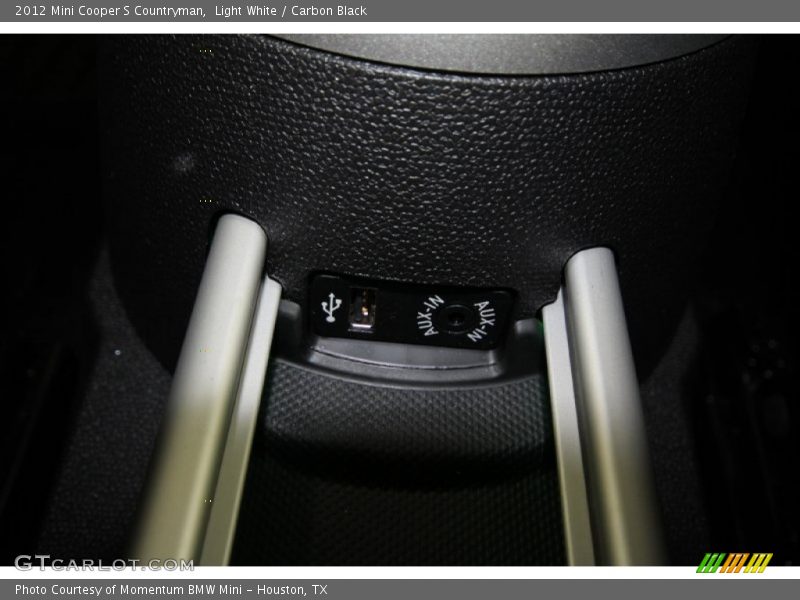 Light White / Carbon Black 2012 Mini Cooper S Countryman