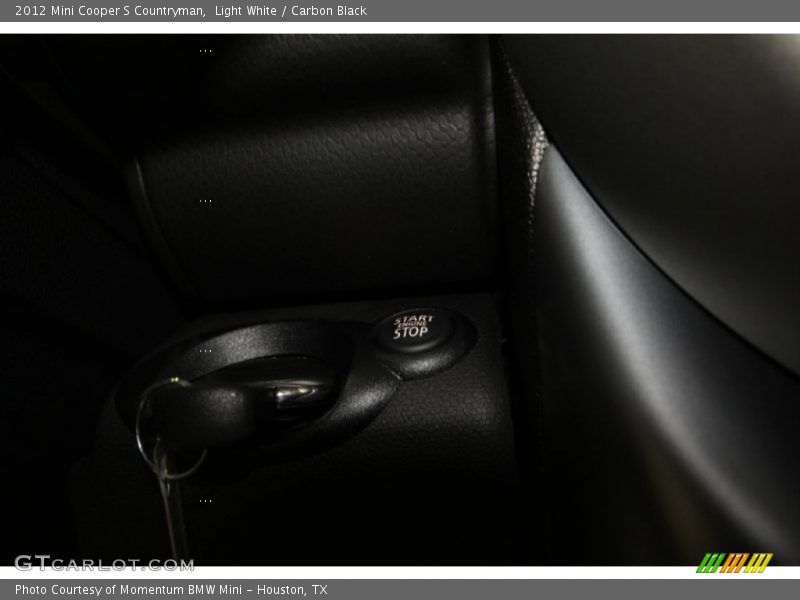 Light White / Carbon Black 2012 Mini Cooper S Countryman