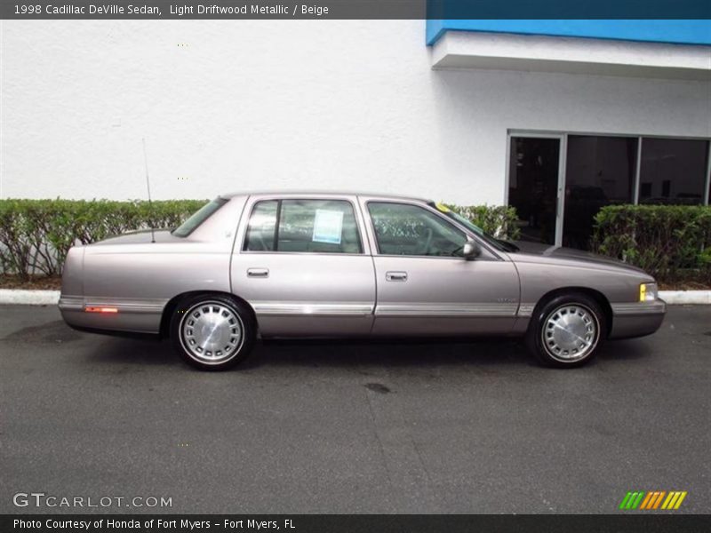 Light Driftwood Metallic / Beige 1998 Cadillac DeVille Sedan