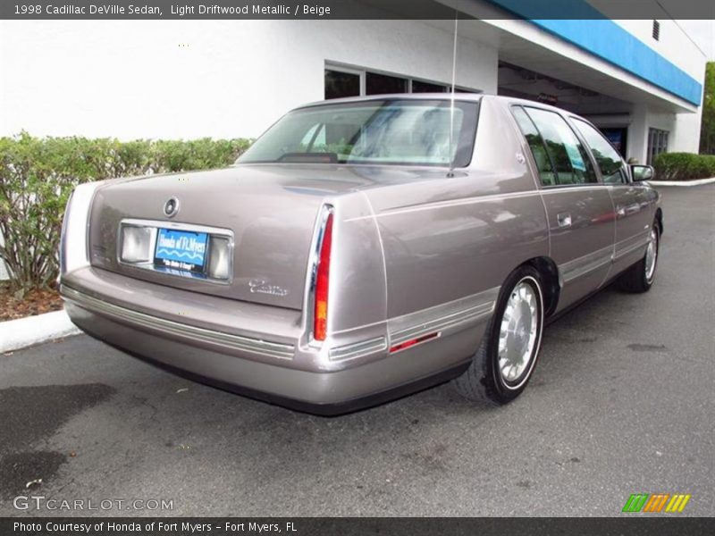 Light Driftwood Metallic / Beige 1998 Cadillac DeVille Sedan