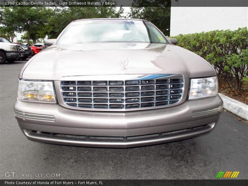 Light Driftwood Metallic / Beige 1998 Cadillac DeVille Sedan