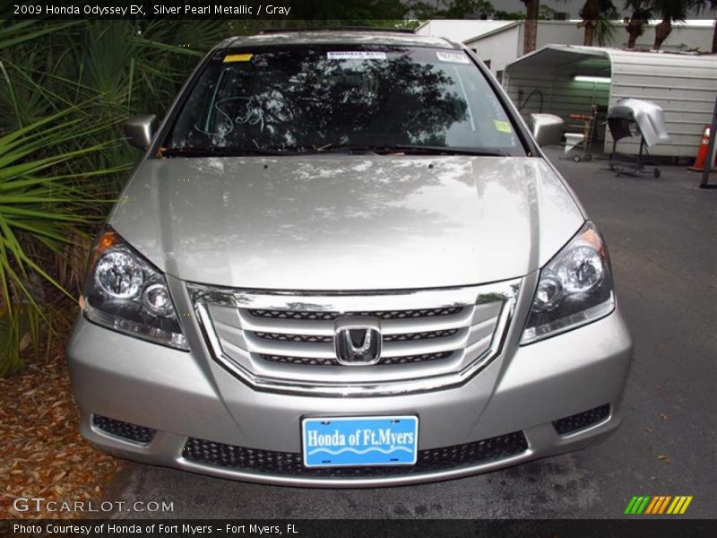Silver Pearl Metallic / Gray 2009 Honda Odyssey EX