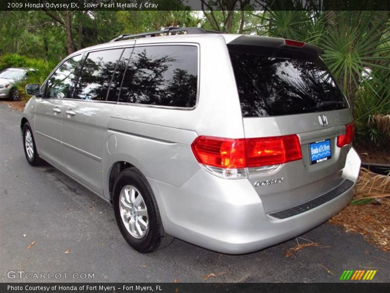 Silver Pearl Metallic / Gray 2009 Honda Odyssey EX