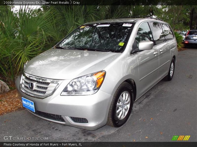 Silver Pearl Metallic / Gray 2009 Honda Odyssey EX