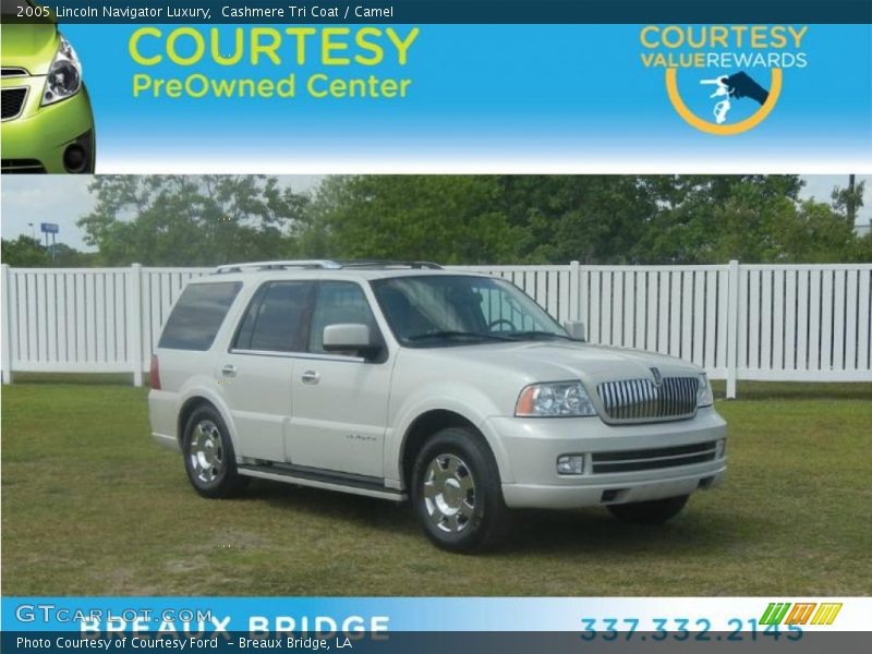 Cashmere Tri Coat / Camel 2005 Lincoln Navigator Luxury