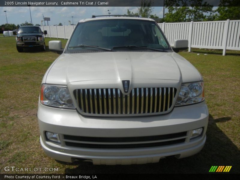 Cashmere Tri Coat / Camel 2005 Lincoln Navigator Luxury