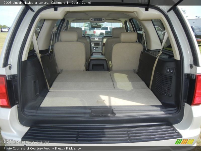 Cashmere Tri Coat / Camel 2005 Lincoln Navigator Luxury