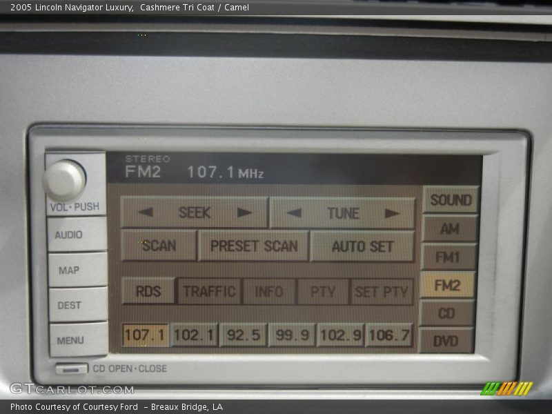 Cashmere Tri Coat / Camel 2005 Lincoln Navigator Luxury