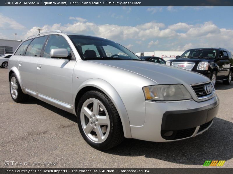 Front 3/4 View of 2004 Allroad 4.2 quattro Avant