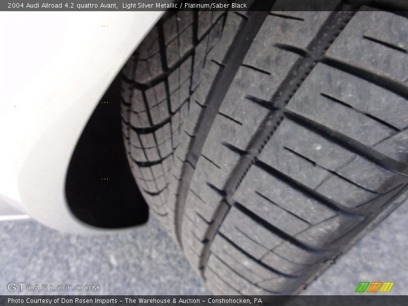 Light Silver Metallic / Platinum/Saber Black 2004 Audi Allroad 4.2 quattro Avant
