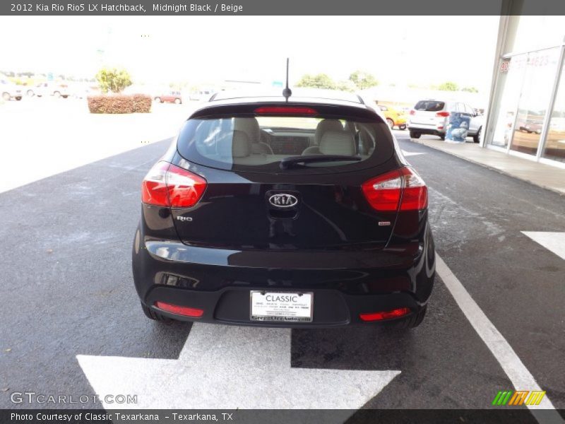 Midnight Black / Beige 2012 Kia Rio Rio5 LX Hatchback
