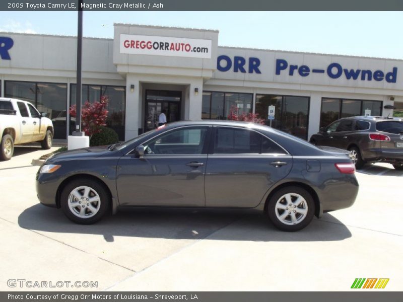 Magnetic Gray Metallic / Ash 2009 Toyota Camry LE