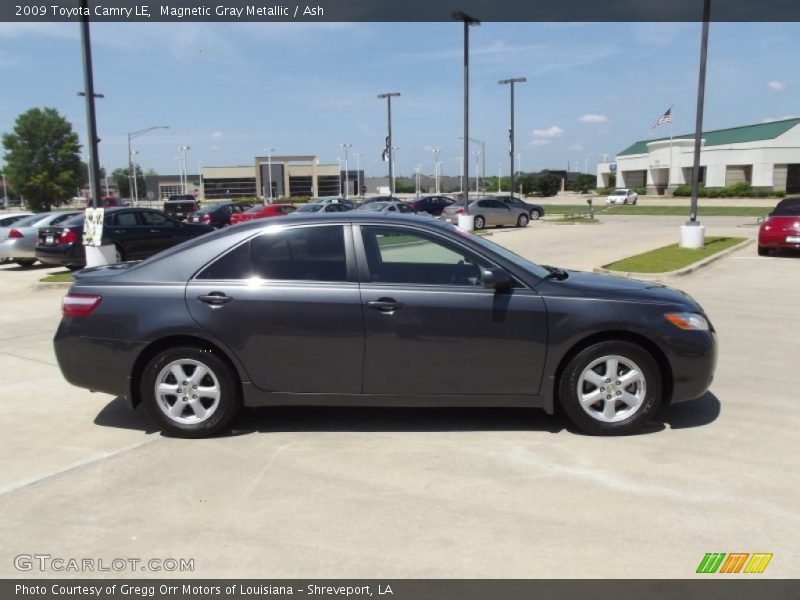 Magnetic Gray Metallic / Ash 2009 Toyota Camry LE