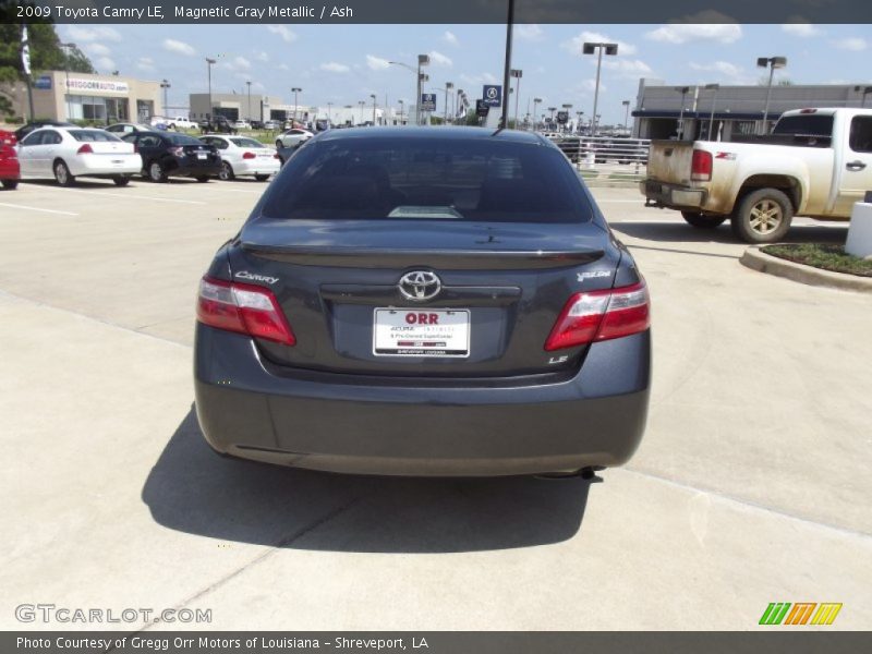 Magnetic Gray Metallic / Ash 2009 Toyota Camry LE