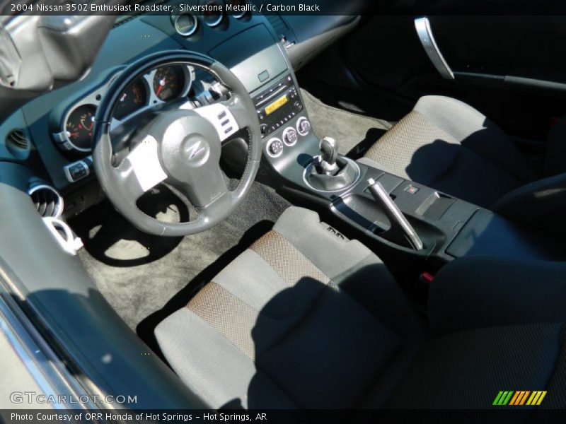 Silverstone Metallic / Carbon Black 2004 Nissan 350Z Enthusiast Roadster