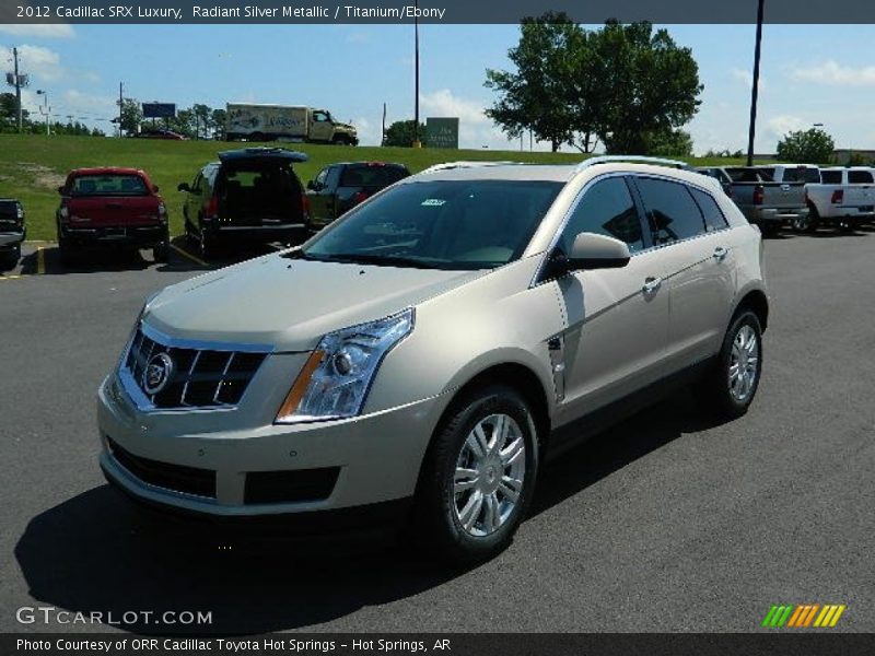 Radiant Silver Metallic / Titanium/Ebony 2012 Cadillac SRX Luxury