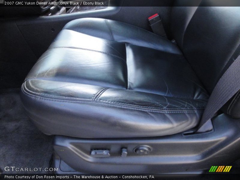 Onyx Black / Ebony Black 2007 GMC Yukon Denali AWD