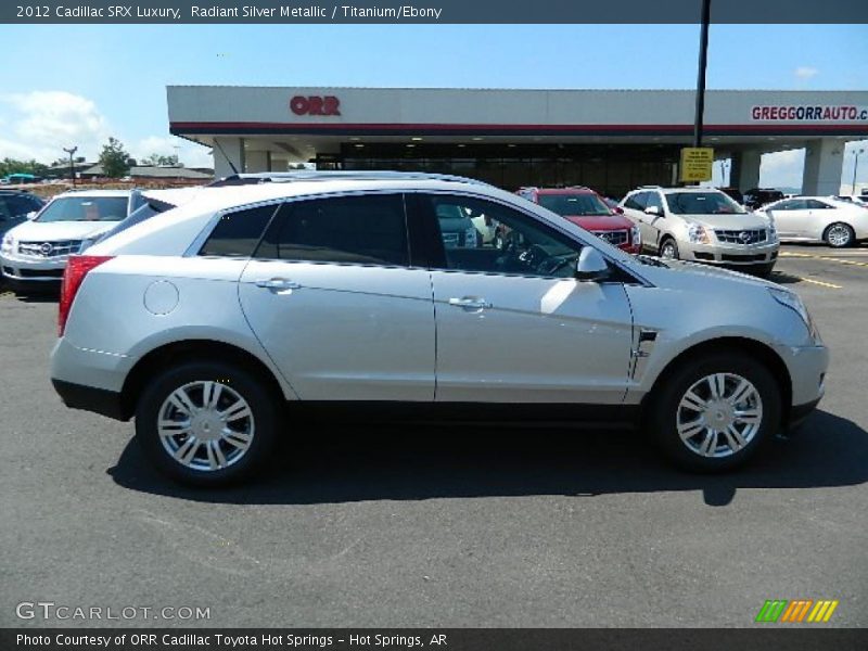 Radiant Silver Metallic / Titanium/Ebony 2012 Cadillac SRX Luxury
