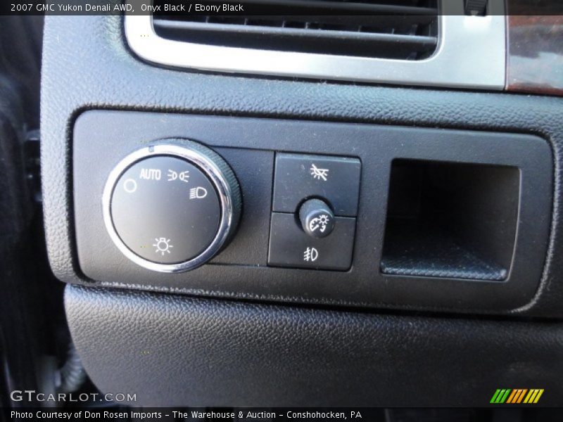 Onyx Black / Ebony Black 2007 GMC Yukon Denali AWD