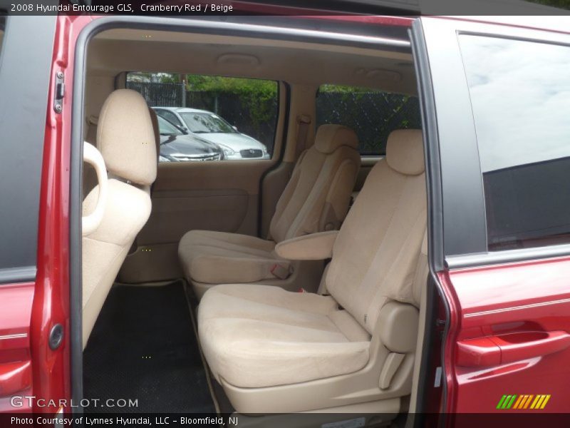 Cranberry Red / Beige 2008 Hyundai Entourage GLS